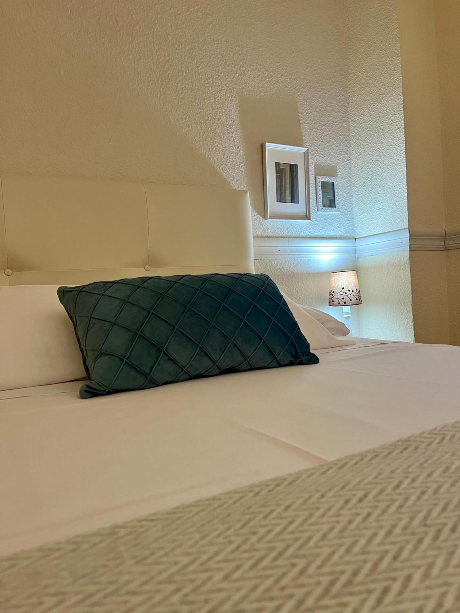 Apartamentos Ubaga Ezcaray Exteriör bild